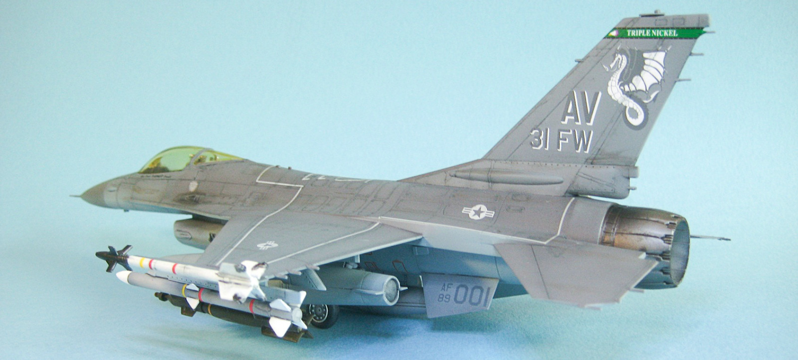 MRC/Italeri Contest 2013 - 1/48 F-16A Fighting Falcon Image A022_02