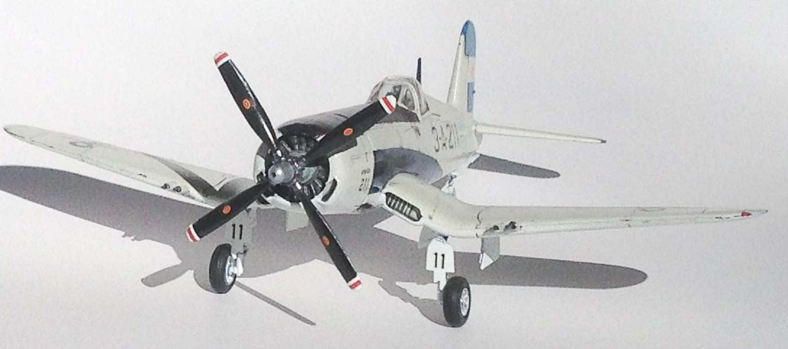 MRC/Italeri Contest 2013 - 1/72 F4U-5 Corsair Image A027_01