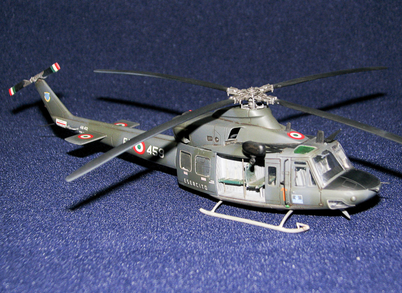 MRC/Italeri Contest 2013 - 1/72 AB-412 Image A029_02