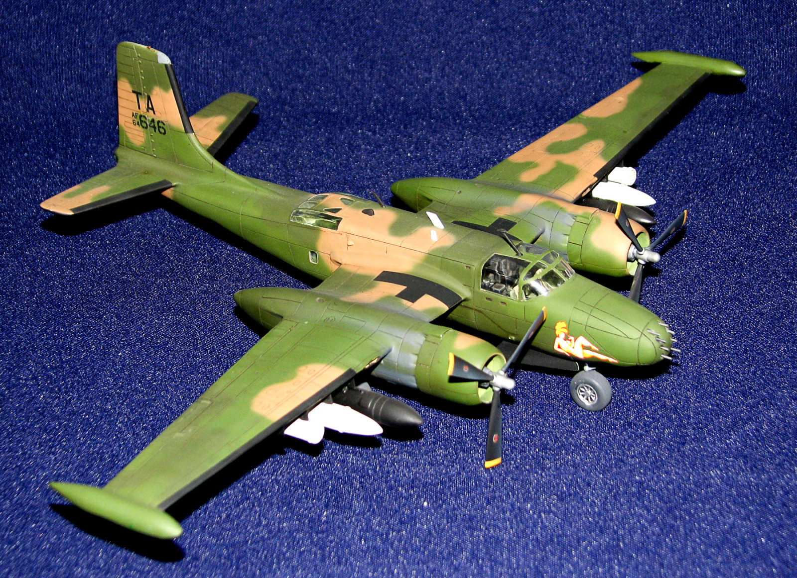 MRC/Italeri Contest 2013 - 1/72 B-26K Counter Invader Image A030_02