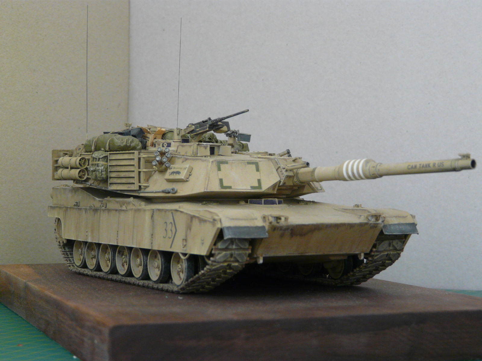 MRC/Academy Contest 2015 - 1/35 M1A2 Abrams Image A021_03