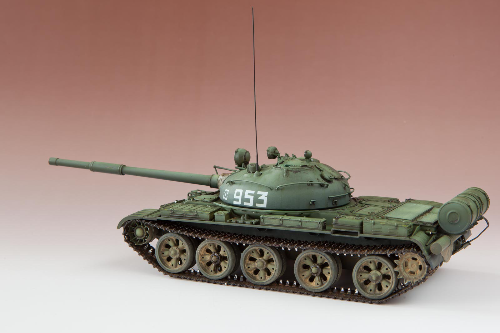 MRC/Academy Contest 2015 - 1/35 T-62 m1962 Image A022_01