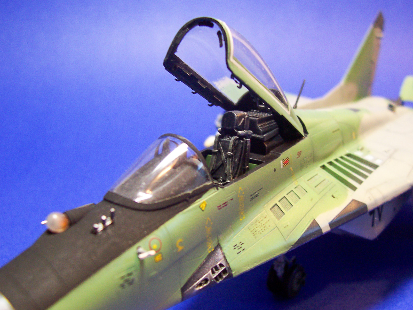 MRC/Academy Contest 2013 - 1/48 MiG-29 Fulcrum A Image A001-03