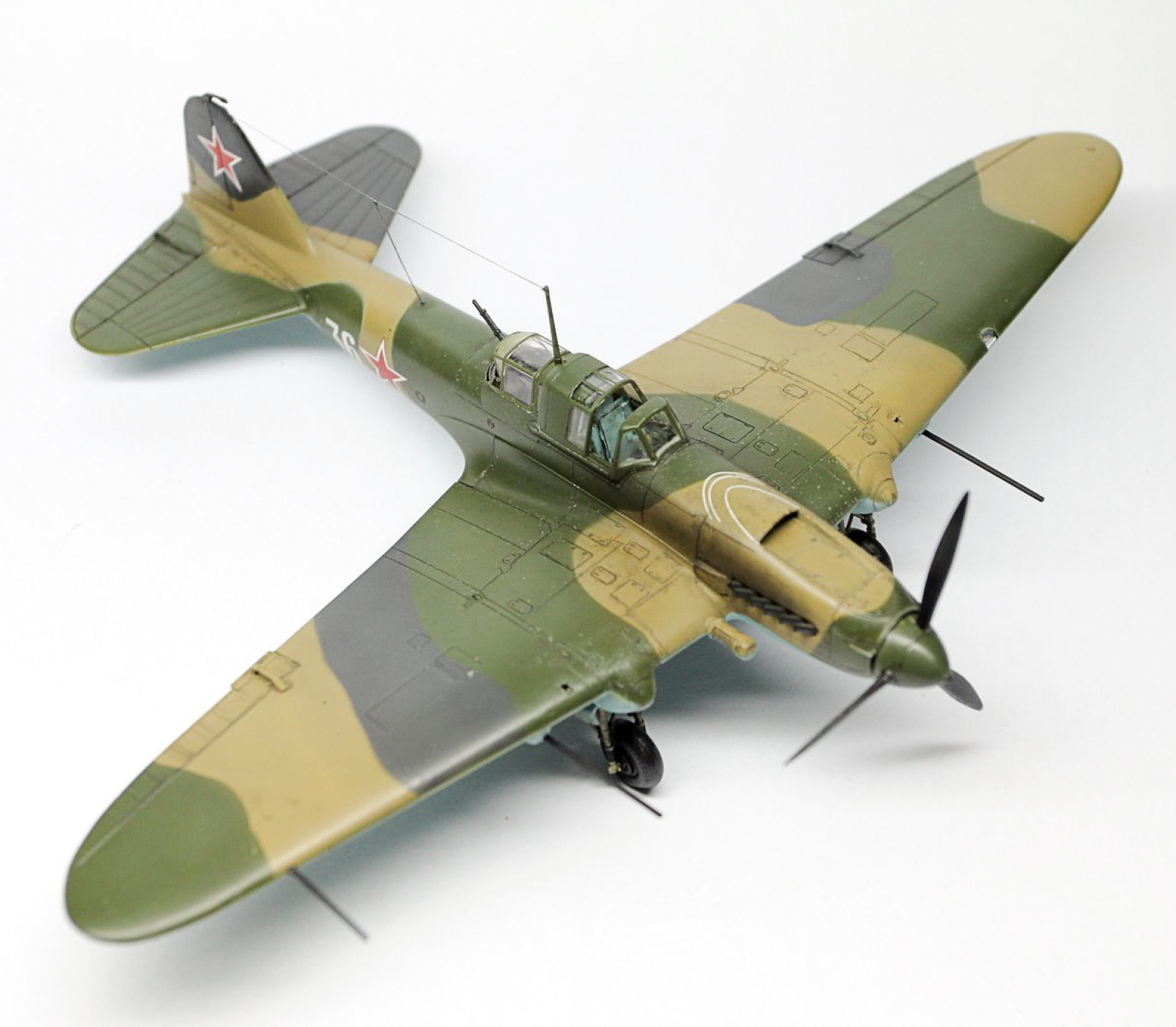 MRC/Academy Contest 2013 - 1/72 Il-2M Image A007_03