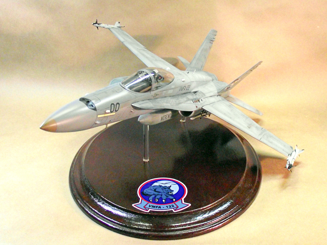 MRC/Academy Contest 2013 - 1/32 F/A-18C Hornet Image A016_01