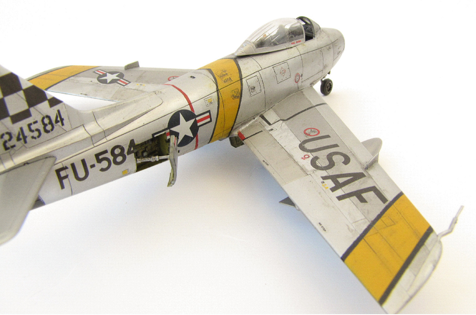 MRC/Academy Contest 2013 - 1/72 F-86F Sabre Image A034_03